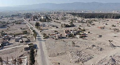 Enkaz kentte depremzede vatandaşlar gelecekten umutlu