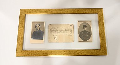 Enver Paşa'nın ıslak imzalı belgesi Tarihi Alan Başkanlığı'na bağışlandı