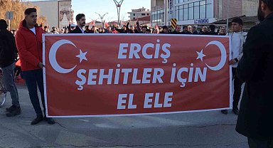 Erciş'te 'şehitleri anma ve teröre lanet' yürüyüşü yapıldı