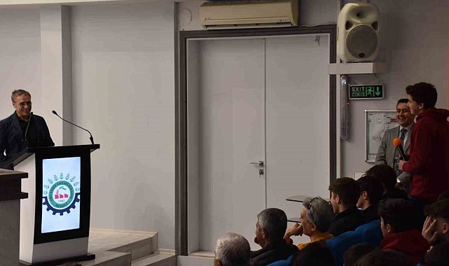 Ersun Yanal, DOSTEK Koleji öğrencileriyle Türk sporunu konuştu