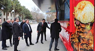 Erzincan'da etkinliklerde köfte sucuk aracı hizmet verecek