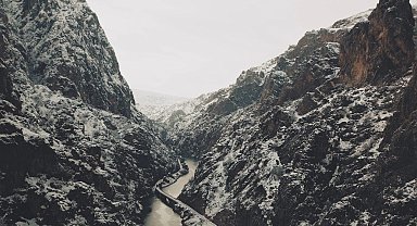 Erzincan'daki masalsı kanyonlar turizmcileri cezbediyor