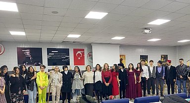Eskişehir Atatürk Lisesi'nden 'Dünya Roman Kahramanları' günü sergisi