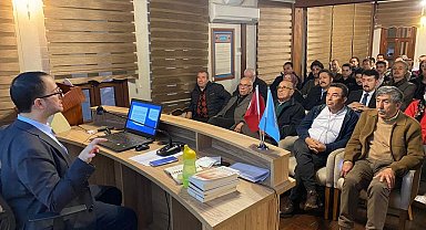 Eskişehir Türk Ocağı'nda 'Özel Gereksinimli Bireylere Hukuki, Dini ve Sosyolojik Yaklaşım' konulu konferans