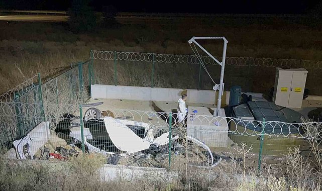 Eskişehir'de kayıp olarak aranan 2 gencin kaza yaparak hayatlarını kaybettikleri belirlendi