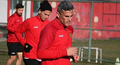 Eskişehirspor Çilimli Belediyespor maçı hazırlıklarına altyapı antrenörü eşliğinde başladı