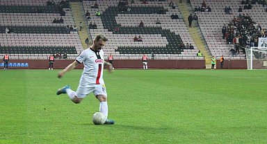Eskişehirsporlu Barış Memiş'ten tarihe geçecek gol!