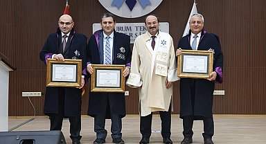 ETÜ'de akademik giysi ve ödül töreni heyecanı yaşandı