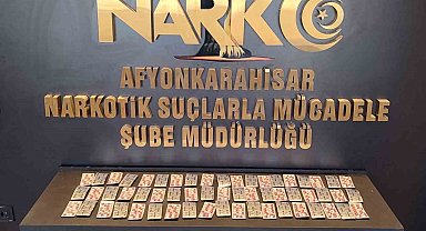 Eve yapılan uyuşturucu baskınında 1257 adet uyuşturucu hap da ele geçirildi