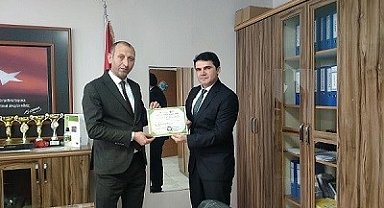 Faik Güngör Ortaokuluna sıfır atık belgesi