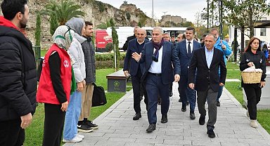 Fatih'te liseli gençlerle lale dikimi