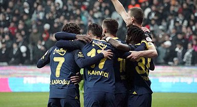 Fenerbahçe deplasmanda yenilmezlik serisini 7 maça çıkardı