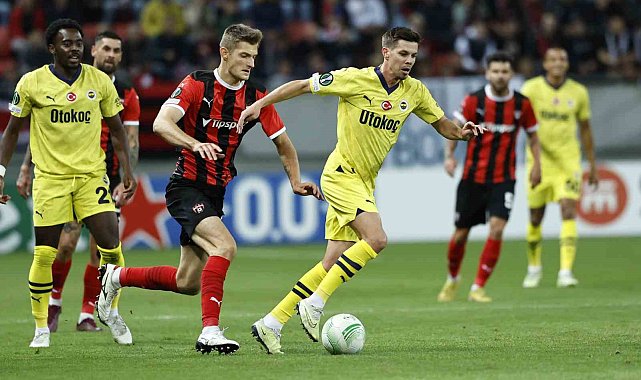 Fenerbahçe, UEFA Avrupa Konferans Ligi'nde gruptan çıkmak için sahada