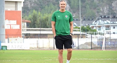 Fethiyespor'da Antrenör Gülleri ile yollar ayrıldı