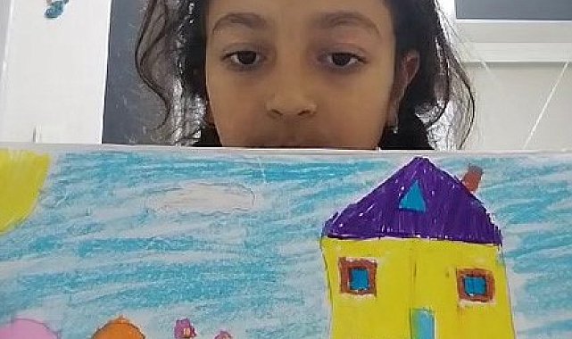 Filistin'deki arkadaşları için istediği dünyayı resmetti
