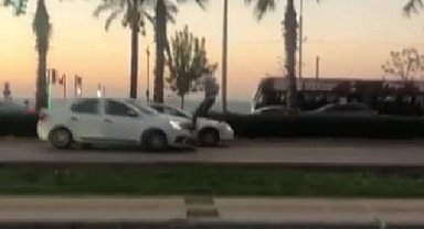 Film sahnesi değil gerçek: "Seyir halindeki aracın üstüne böyle atladı"