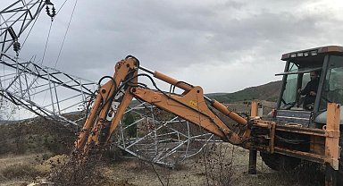 Fırtına sonrası elektrik kesintileriyle mücadele: Elektrik şirketi 305 araç ve 882 personel ile sahada