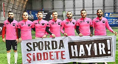 Gaziosmanpaşa Belediyesi, yeşil sahalarda dostluğa dikkat çekti