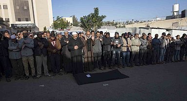 Gazze'de can kaybı 20 bin 424'e yükseldi