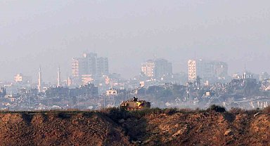 Gazze'de can kaybı 20 bin 915'e yükseldi