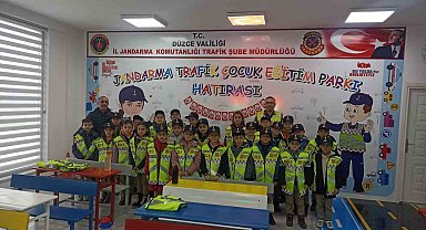 Geleceğin sürücüleri kuralları öğrendi
