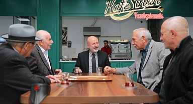 Gençlerden Başkan Çolakbayrakdar'a hizmet teşekkürü