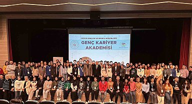 Gençlere tecrübelerini aktardılar