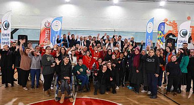 Gerçek sevgi tüm engelleri aştı