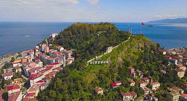 Giresun Kalesi'ne ziyaretçi akını