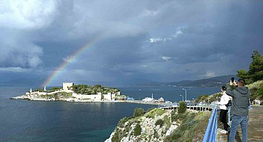 Gökkuşağının renkleri tarih ile birleşti