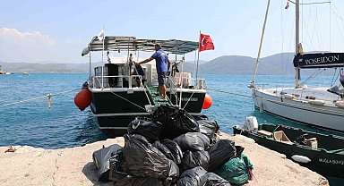 Gökova Körfezi'nde 40 bin kilogram çöp toplandı