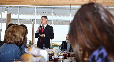 Gölbaşı Belediye Başkanı Şimşek, öğrencilerle bir araya geldi