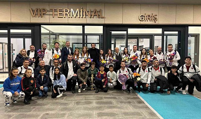 Golbol Milli Takım kafilesi İstanbul'a geldi