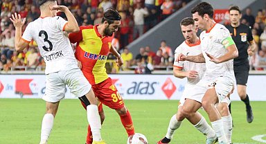Göztepeli Yalçın Kayan, kariyerinin en golcü sezonunu yaşıyor