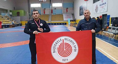 Güreşçi Berat Mut Türkiye şampiyonasına katılacak