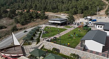 Gürsu Hayvan Bakım ve Rehabilitasyon Merkezi ziyaretçi akınına uğruyor