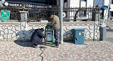 Hakkari'de 75 noktaya çöp kovası bırakıldı