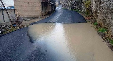 Hakkari'de karla karışık yağmur etkili olmaya başladı