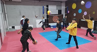 Hamur'da gençler "Değerli Zamanlar"da buluşuyor