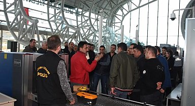 Havalimanı polislerine ve güvenlik görevlilerine eğitim