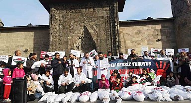 Hekimlerden Filistin için "sessiz yürüyüş"