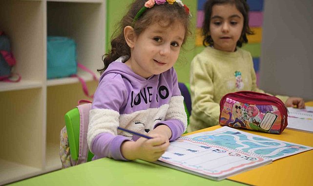 Hem yetişkinlerin hem miniklerin gözde mekanı: "Şekerpınar Bilgi Evi"