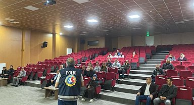 Hisarcık'ta "En İyi Narkotik Polisi Anne" projesi eğitim programı