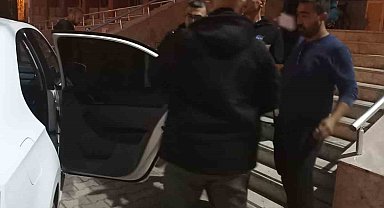 İmamoğlun'da uyuşturucu sattığı öne sürülen iki kişi tutuklandı