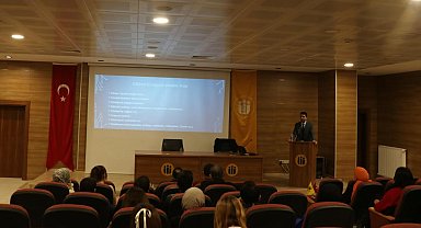 İnönü Üniversitesi'nde 'Dijital Çağda Liderlik' konferansı düzenlendi