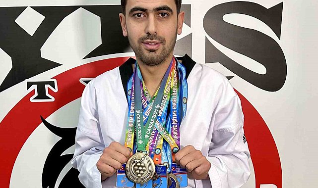 İşitme diliyle öğrendiği taekwondoda başarıdan başarıya koşuyor
