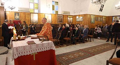 İskenderun'da Noel ayini düzenlendi