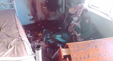 Isparta'da çıkan ev yangınında 4 kişi dumandan etkilendi