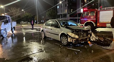 Isparta'da trafik kazası: 2 yaralı