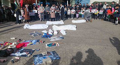 İsrail'e kefenli protesto